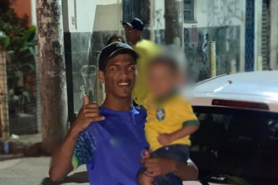 'Eles não tinham o direito de tirar a vida de ninguém', diz irmã de morto na Maré