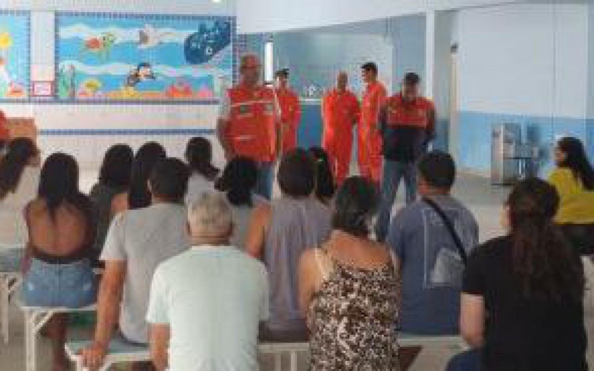 Simulado no bairro Monsuaba em Angra dos Reis.