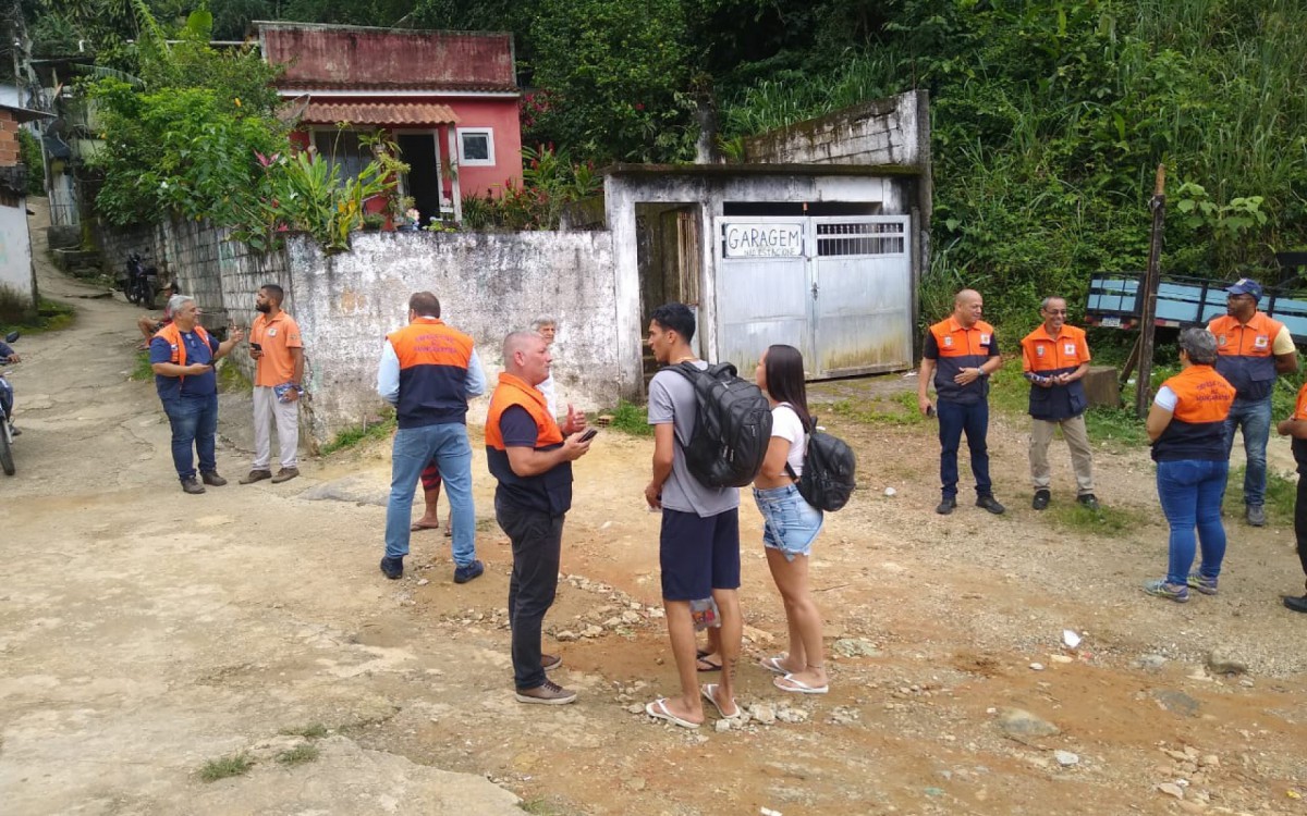 Simulado de evacua&ccedil;&atilde;o em Mangaratiba pela Redec-4 com apoio da Defesa Civil Municipal.