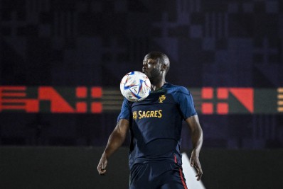 Titular de Portugal sofre fratura e participação na Copa do Mundo é incógnita