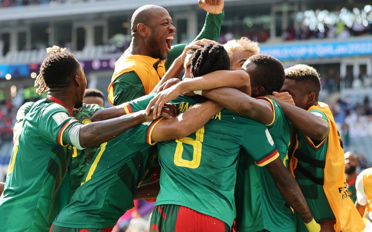 Camarões e Sérvia fazem jogo eletrizante pelo grupo do Brasil