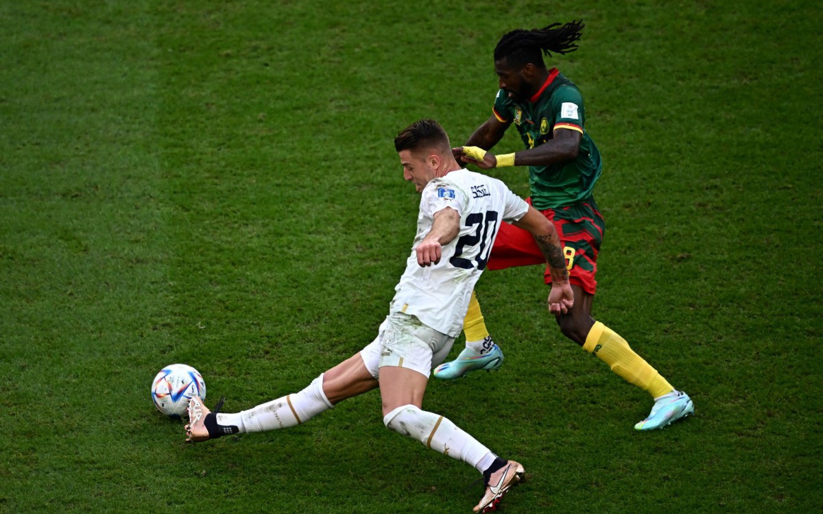 Camarões e Sérvia fazem jogo eletrizante pelo grupo do Brasil