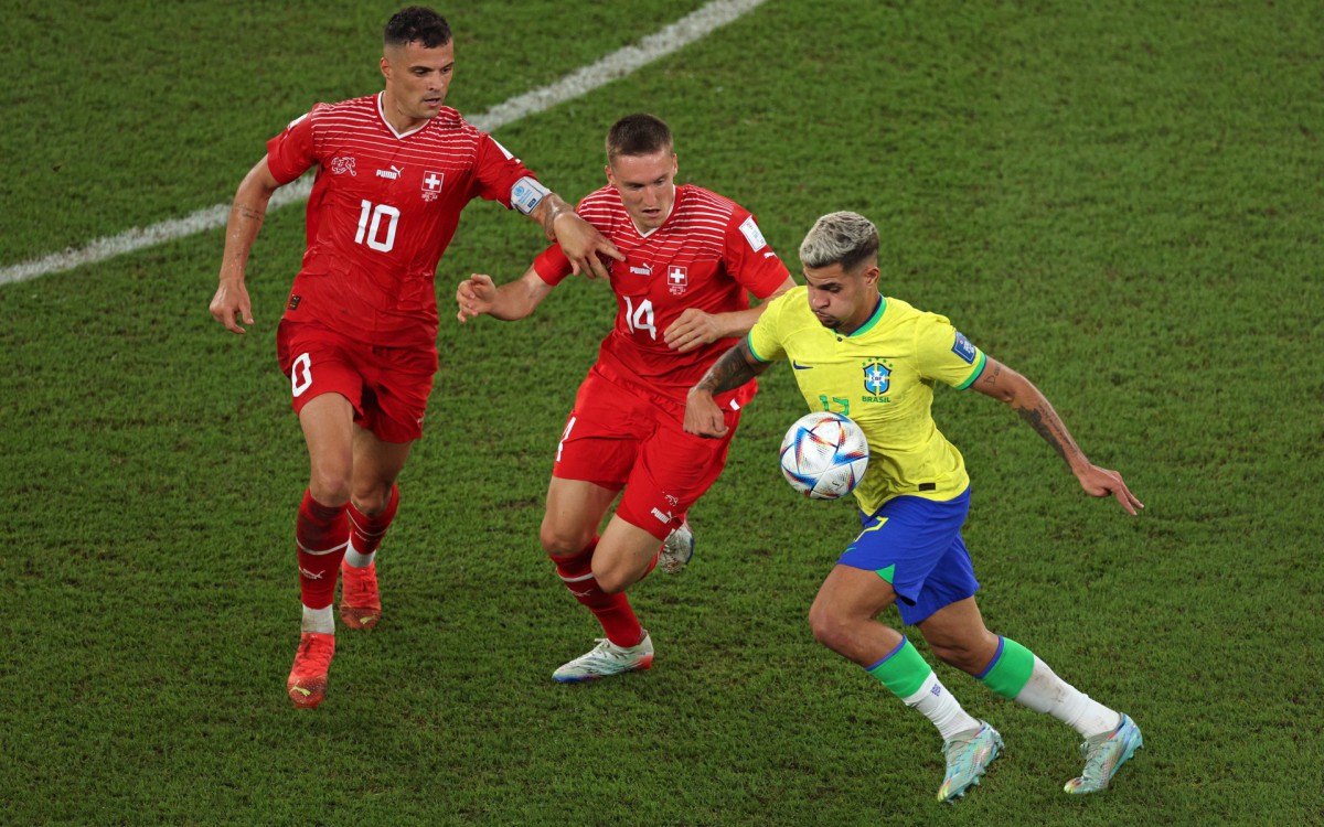 Sele&ccedil;&atilde;o brasileira venceu por 1 a 0 a Su&iacute;&ccedil;a, pelo Grupo G da Copa do Mundo