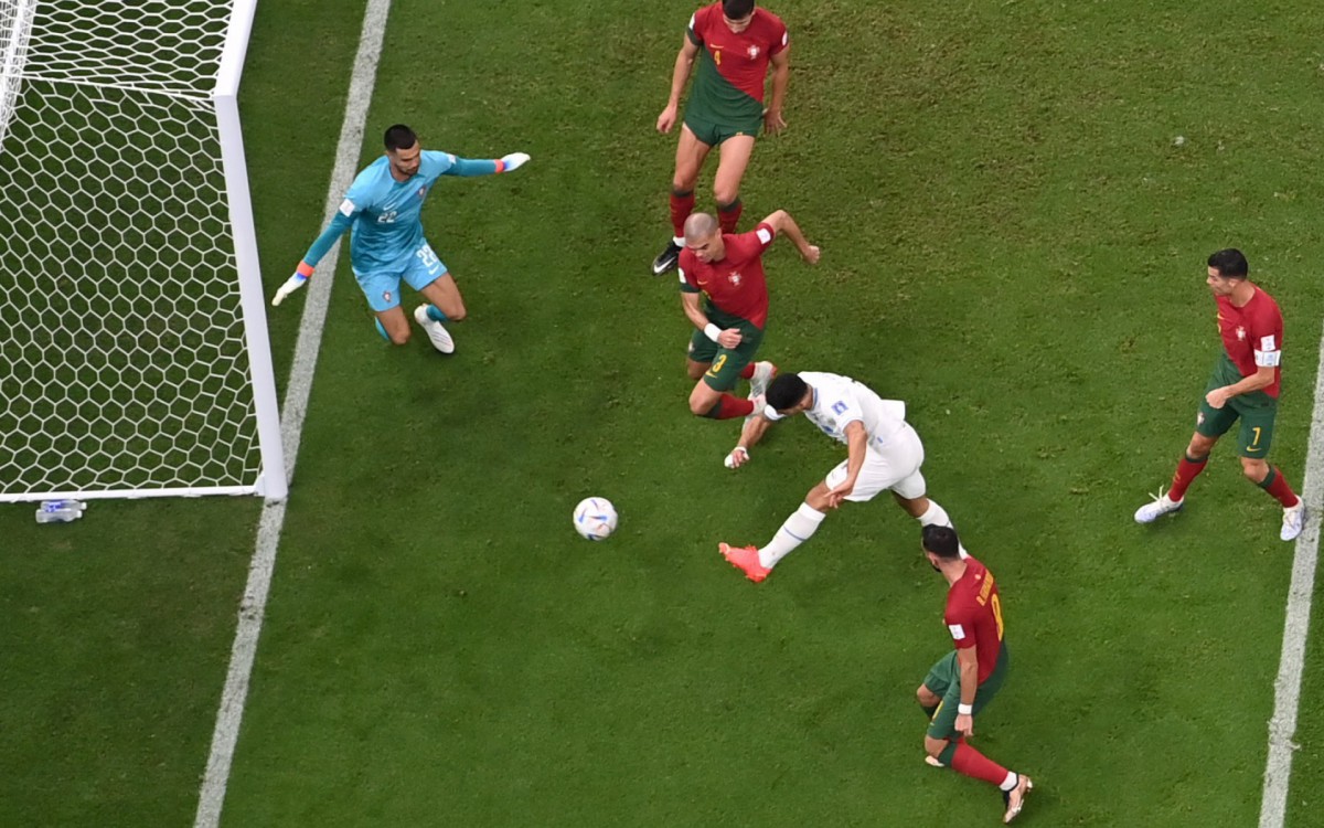 O Uruguai teve bons momentos no jogo e passou perto do empate quando o placar ainda estava 1 a 0 para Portugal