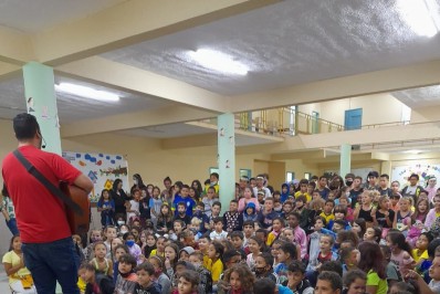 Prefeitura e IEC realizam palestra e teatro em prol da saúde no planeta