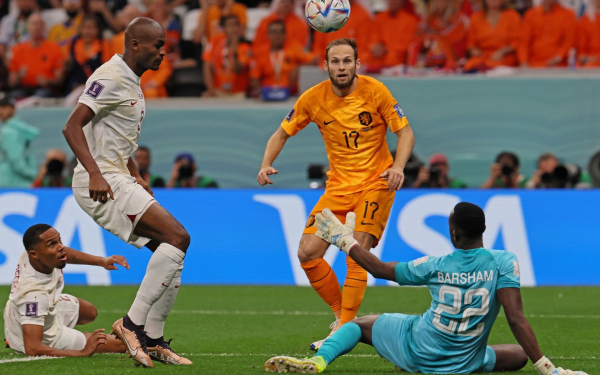 Em ritmo de treino, Holanda vence Catar e avança às oitavas de