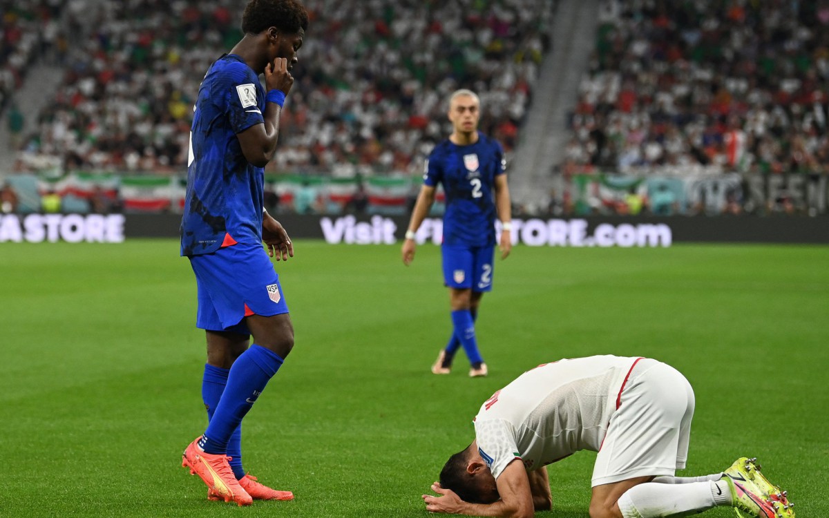 Estados Unidos e Ir&atilde; fizeram duelo decisivo pelo Grupo B