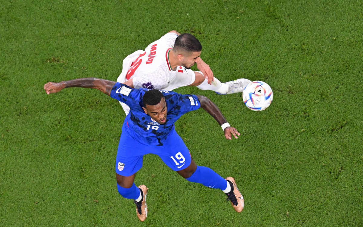Estados Unidos e Ir&Atilde;&pound; fizeram duelo decisivo pelo Grupo B