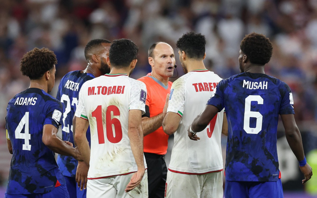 Estados Unidos e Ir&atilde; fizeram duelo decisivo pelo Grupo B