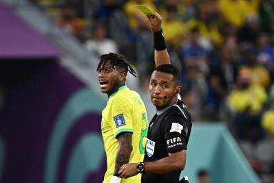 Árbitro no segundo jogo do Brasil: No único erro o VAR entrou em cena e solucionou!