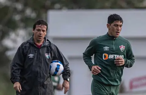 Germán Cano elogia Diniz e ressalta grande temporada do Fluminense