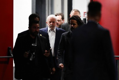 Equipe do PT pretende negociar texto paralelo que eleva limite do teto