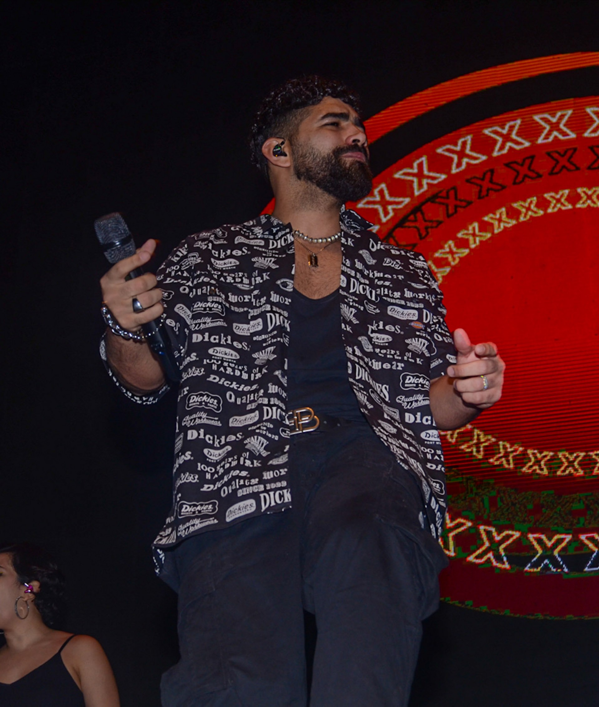 Dilsinho se apresenta em São Paulo após o jogo da Seleção contra a Suíça - Araujo / Ag. News