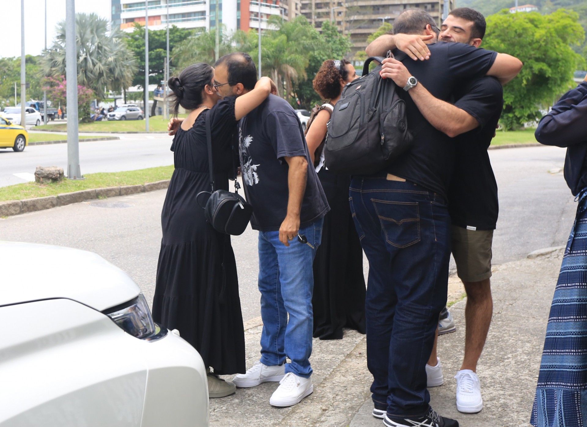 Viúva de Erasmo Carlos, Fernanda Pessoa recebe o carinho dos amigos - Fabricio Pioyani/ AgNews