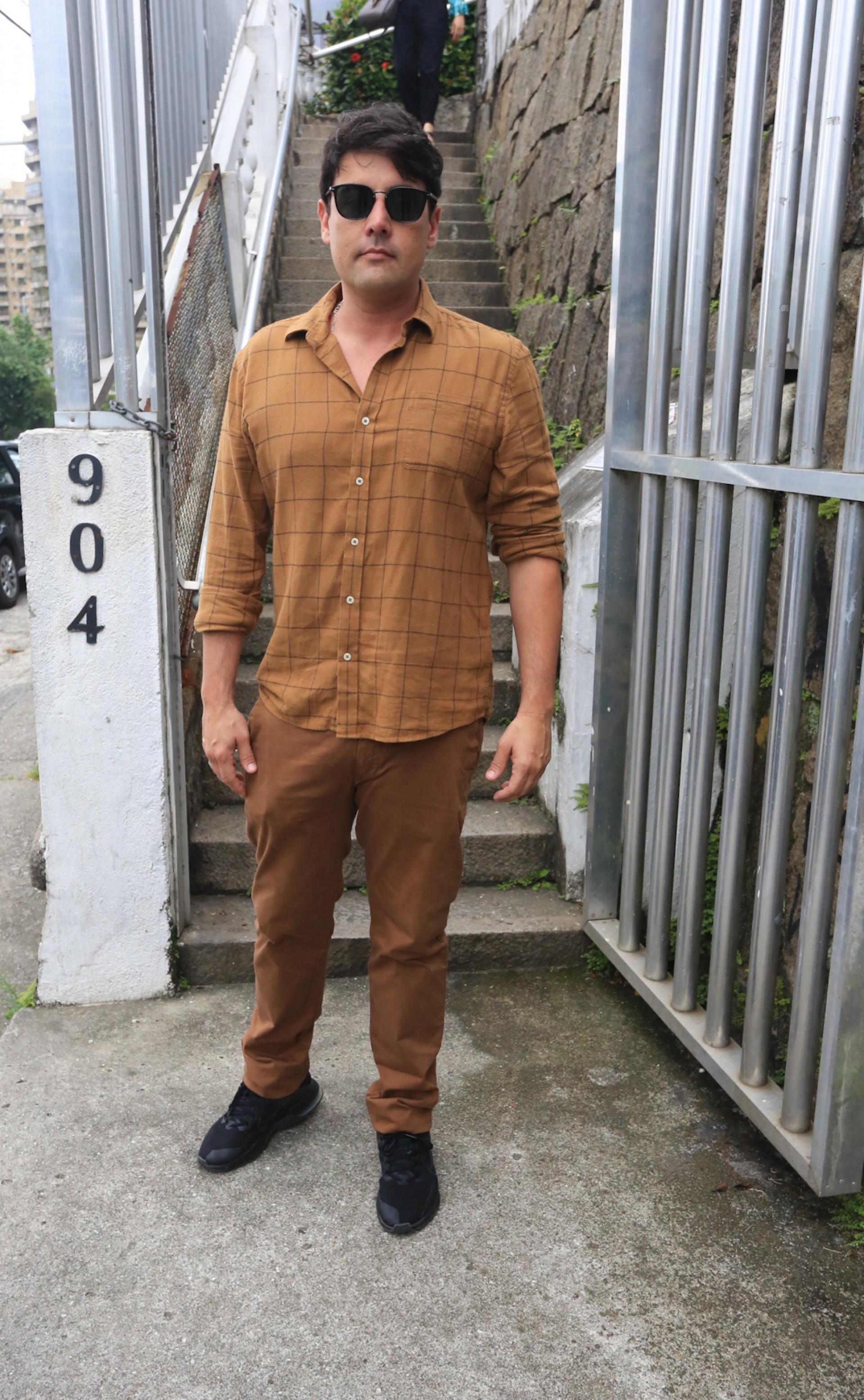 Bruno de Luca comparece a missa de sétimo dia de Erasmo Carlos - Fabricio Pioyani/ AgNews