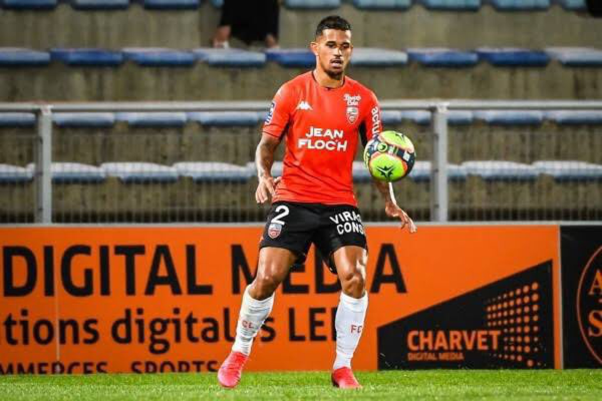 Igor Silva está na mira do Vasco e do Internacional - Divulgação/F.C. Lorient