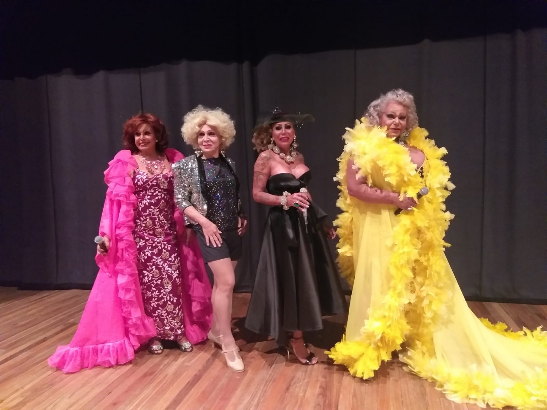 Elenco do do espetáculo 'Les Girls Forever' - Divulgação