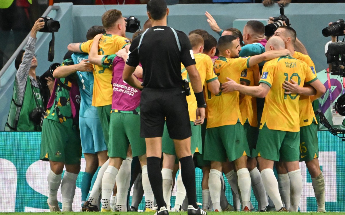 Austrália e Dinamarca se enfrentaram na última rodada do Grupo D - AFP