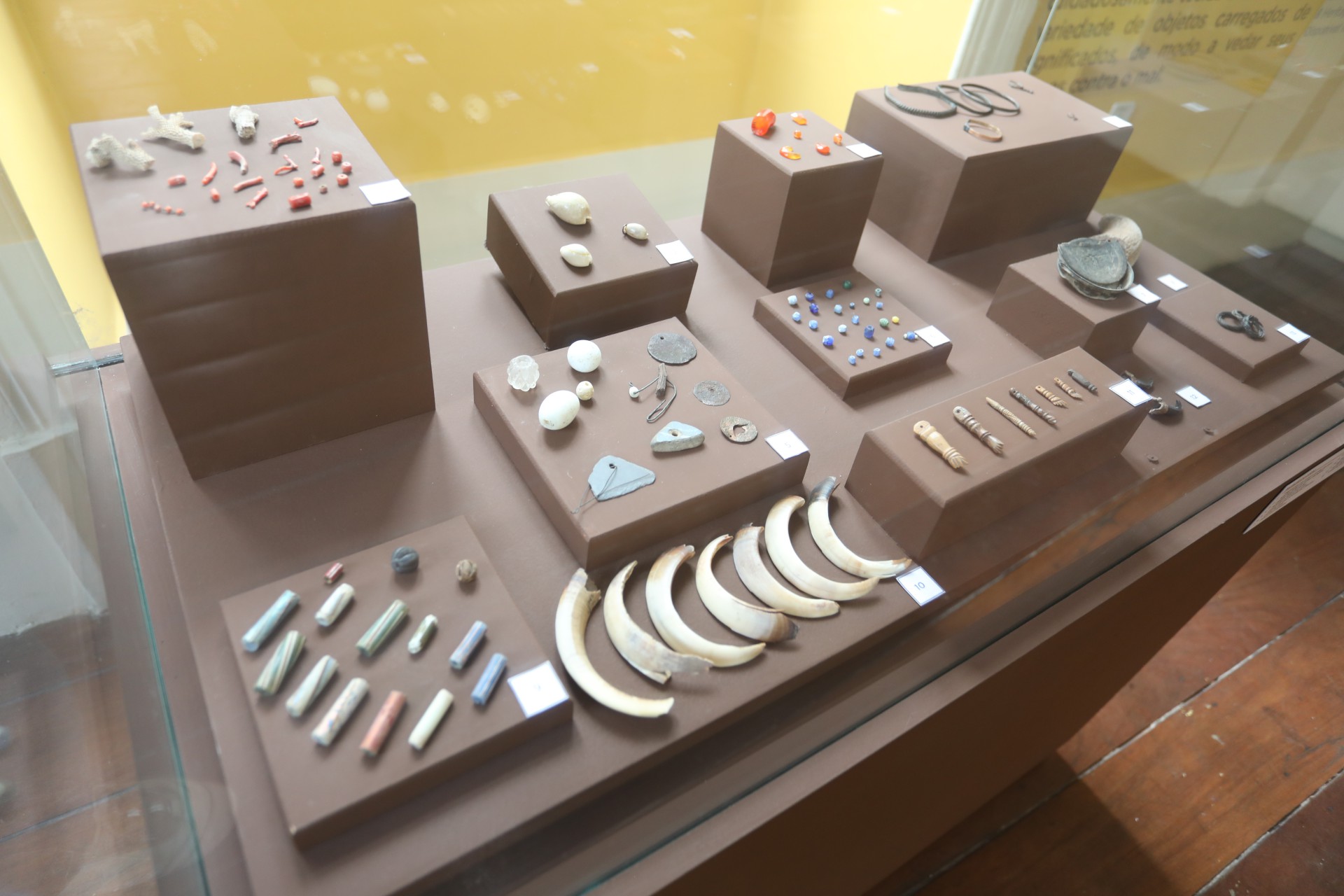  Pe&ccedil;as da exposi&ccedil;&atilde;o 'Achados do Valongo' est&atilde;o expostas no Muhcab - Pedro Ivo