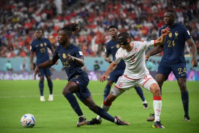 Confira as imagens da vitória da Tunísia sobre a França