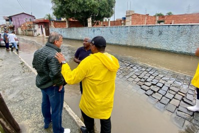 Búzios sofre com o acumulado de 275 mm de chuva e alagamentos mas Prefeitura trabalha no socorro às vítimas