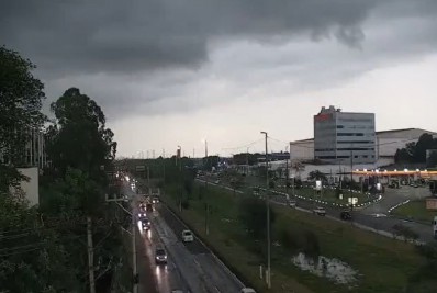 Rio entra em estágio de mobilização por previsão de chuva moderada a forte