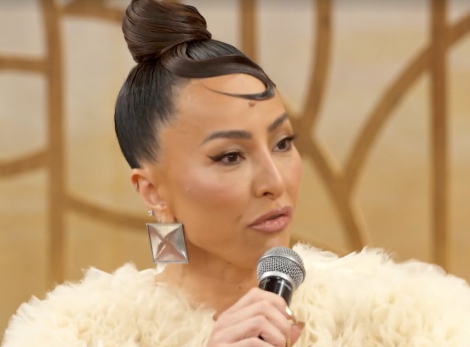 Sabrina Sato participa do 'Encontro com Patrícia Poeta' - Reprodução de vídeo / TV Globo