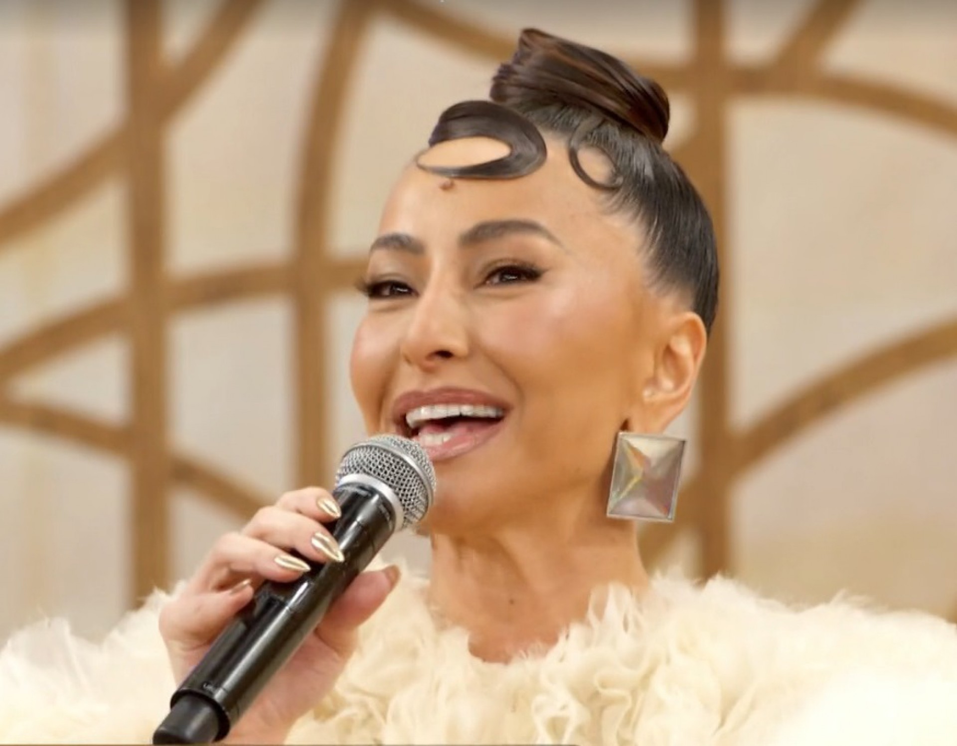 Sabrina Sato participa do 'Encontro com Patrícia Poeta' - Reprodução de vídeo / TV Globo