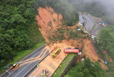 Após 50 horas de buscas, resgate encontra a carros soterrados no Paraná
