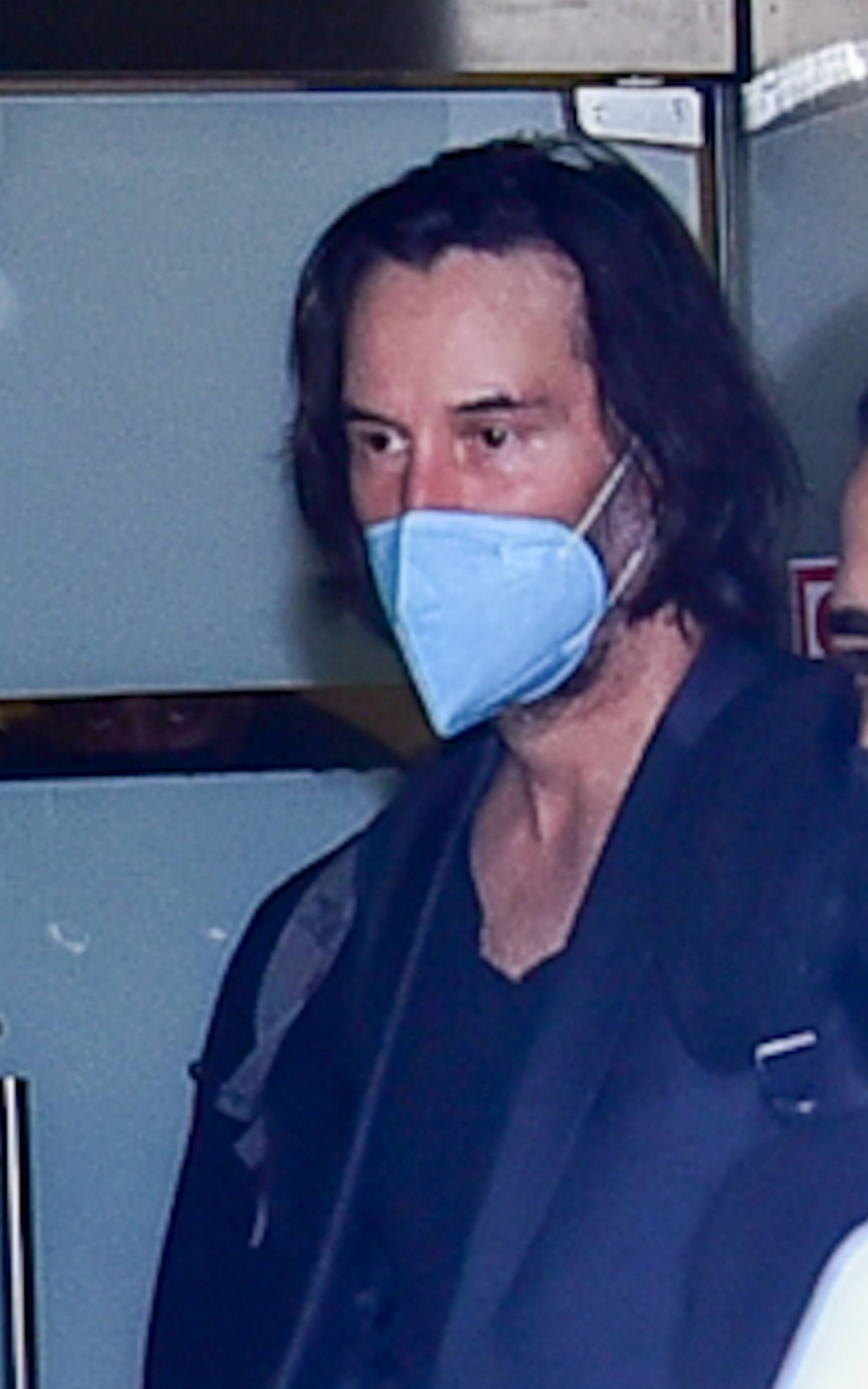 Keanu Reeves desembarca em aeroporto de S&atilde;o Paulo