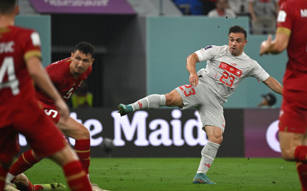 Shaqiri abriu o placar no Est&aacute;dio 974 para a Su&iacute;&ccedil;a