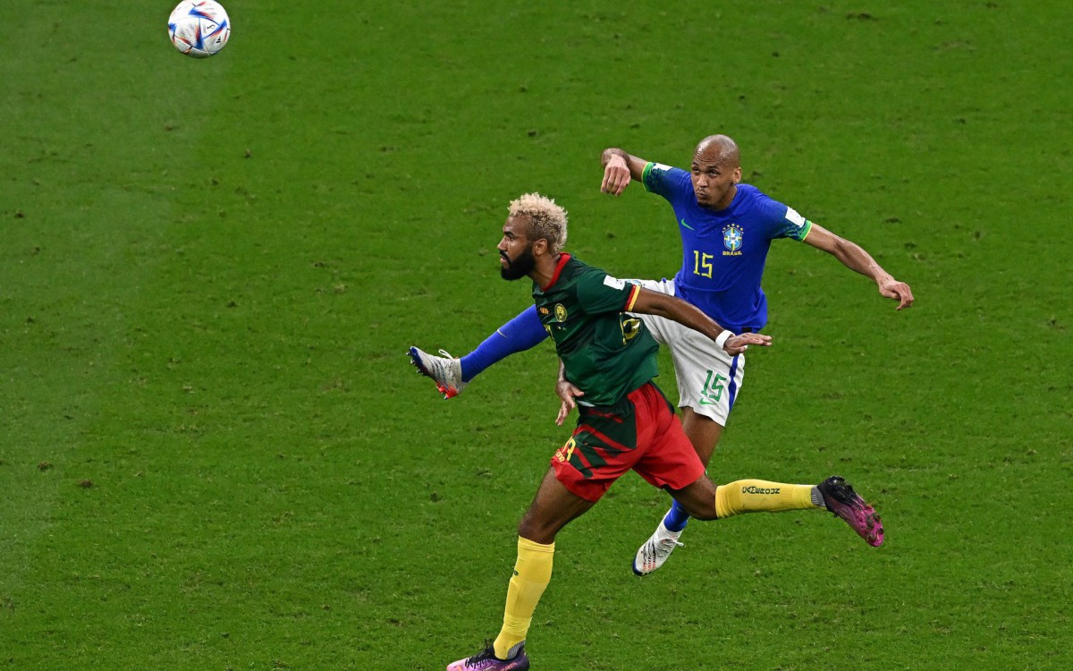 Brasil encerrou participa&Atilde;&sect;&Atilde;&pound;o na fase de grupos da Copa do Mundo contra Camar&Atilde;&micro;es