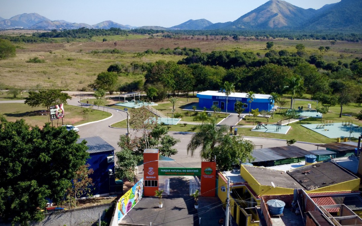 A previs&atilde;o para finaliza&ccedil;&atilde;o da implanta&ccedil;&atilde;o das mudas no Parque Gericin&oacute; &eacute; fevereiro de 2023, entretanto, a manuten&ccedil;&atilde;o das esp&eacute;cies plantadas ser&aacute; feita at&eacute; janeiro de 2027