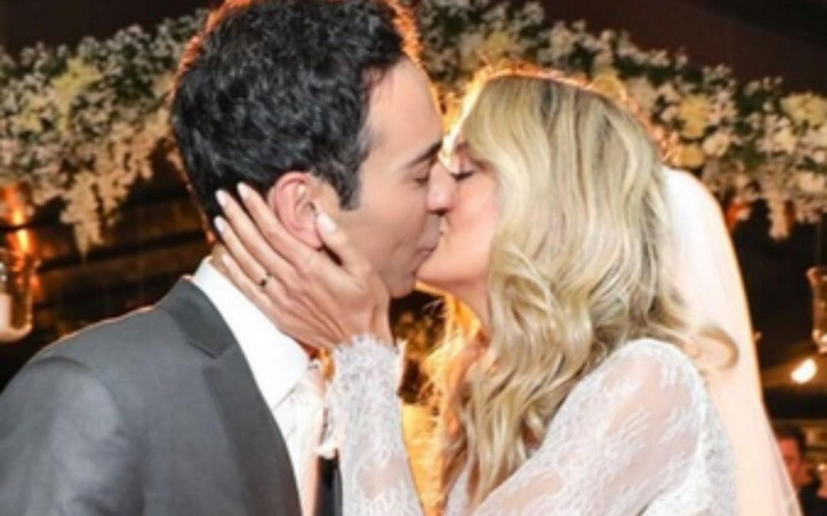 Ticiane Pinheiro e Cesar Tralli comemoram aniversário de casamento com declarações na web - Reprodução/Instagram