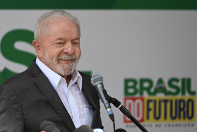 Lula diz que terá que fazer varredura no Palácio da Alvorada antes de se mudar