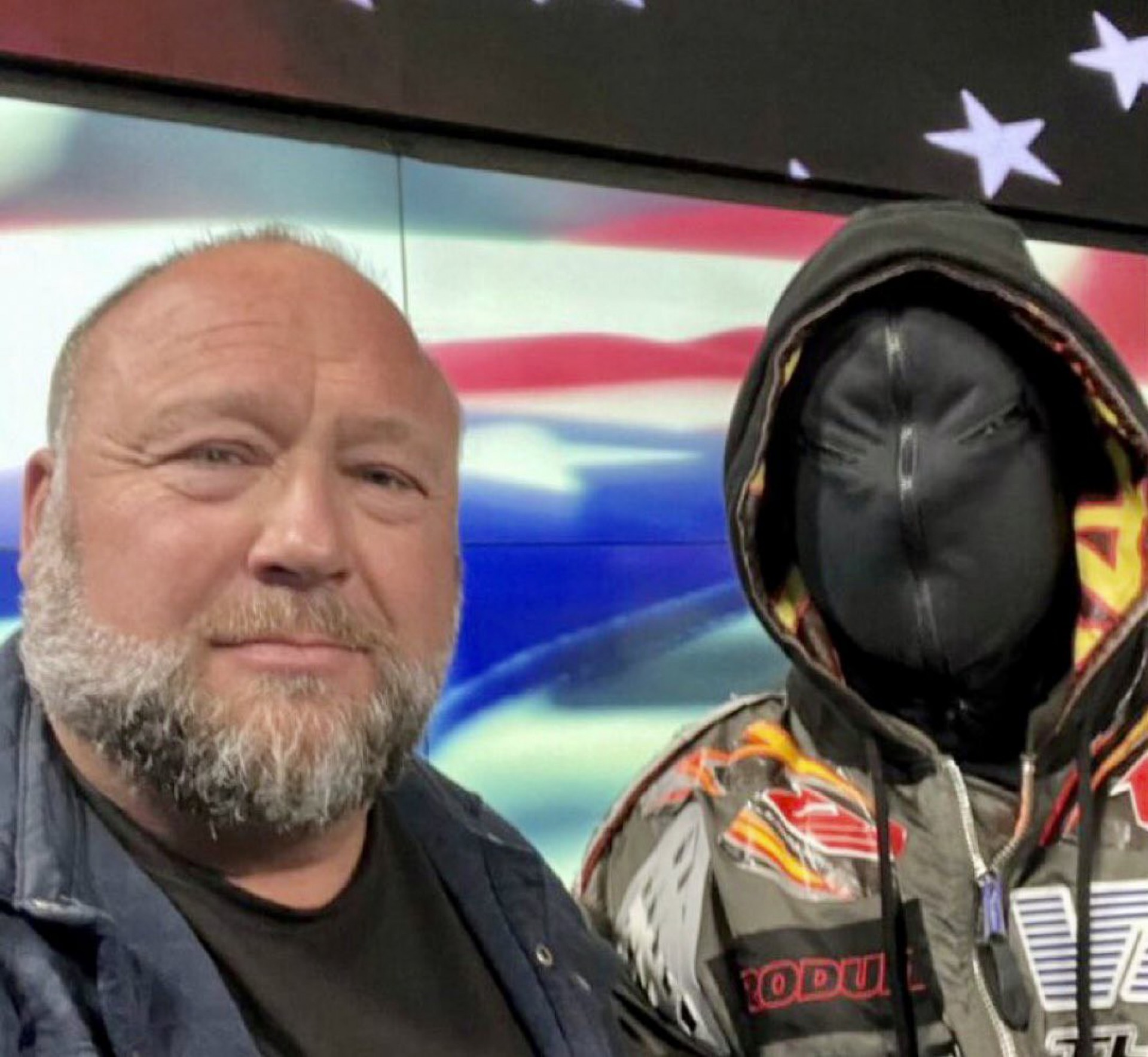 Alex Jones e Kanye West - ReproduÃ§Ã£o/Twitter