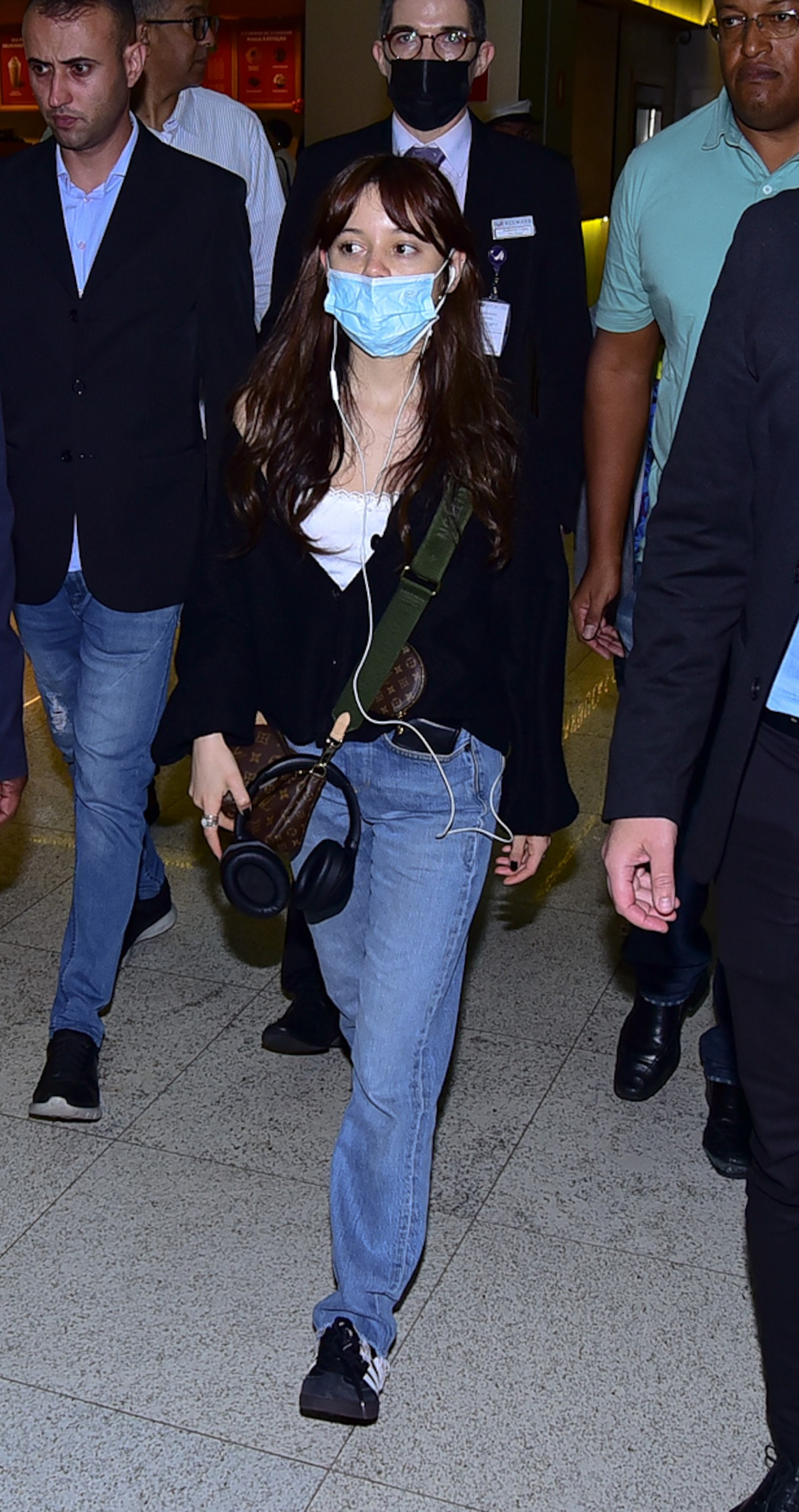 Jenna Ortega desembarca em São Paulo na manhã desta sexta-feira - Araujo / Ag. News