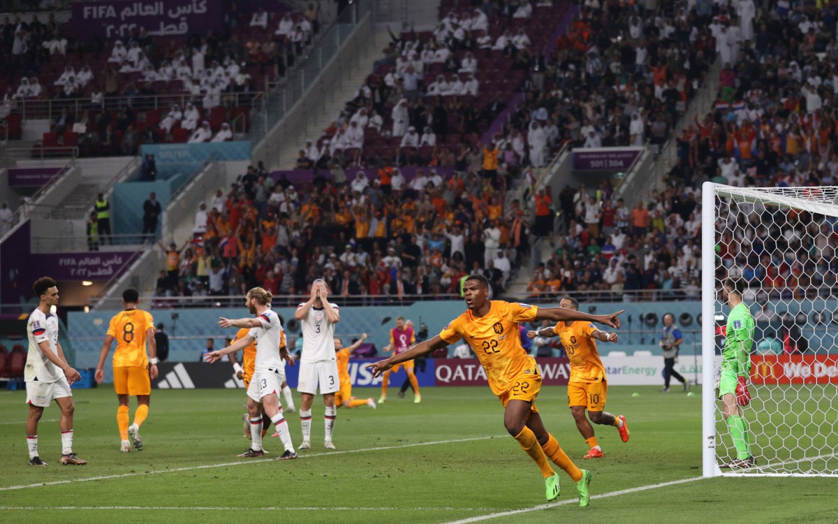 Holanda supera os Estados Unidos e &eacute; primeira sele&ccedil;&atilde;o a se garantir nas quartas da Copa