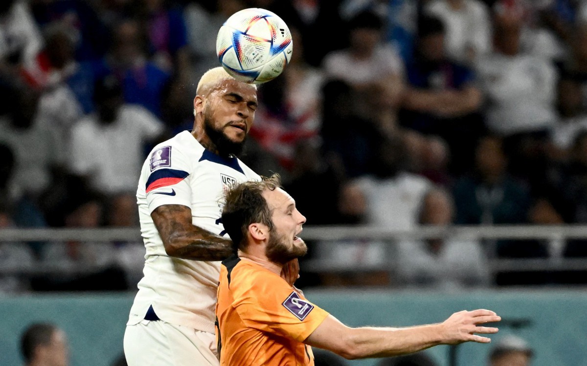 Holanda supera os Estados Unidos e &eacute; primeira sele&ccedil;&atilde;o a se garantir nas quartas da Copa