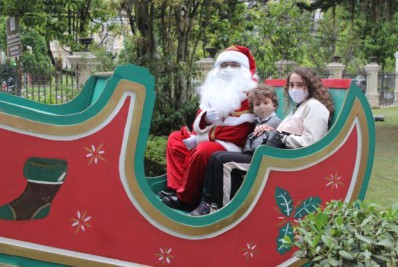 Acendimento das luzes e entrega das chaves da cidade ao Papai Noel acontecem neste sábado