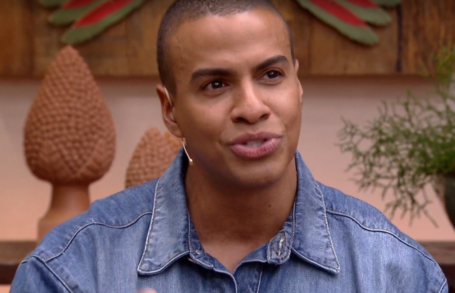 Thiago Oliveira revela o nome e o sexo do primeiro filho - Reprodução de vídeo/ TV Globo