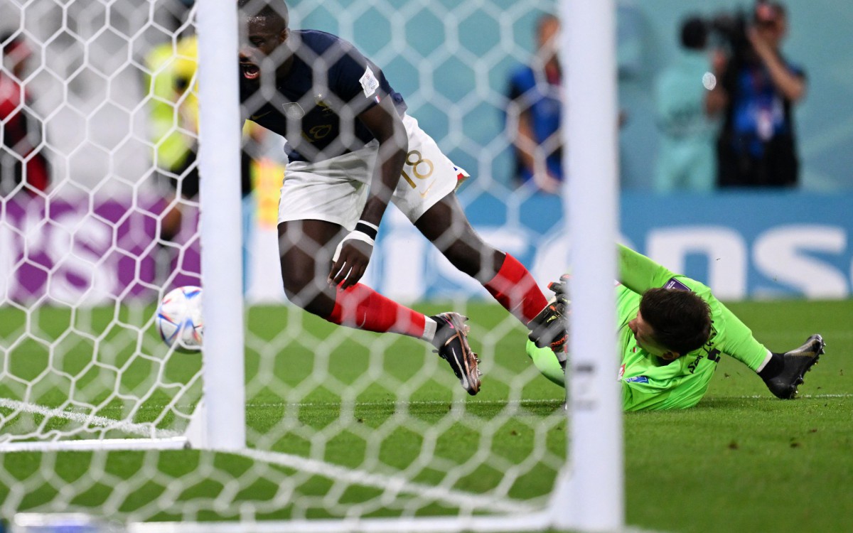 Fran&ccedil;a e Pol&ocirc;nia se enfrentaram pelas oitavas de final da Copa do Mundo