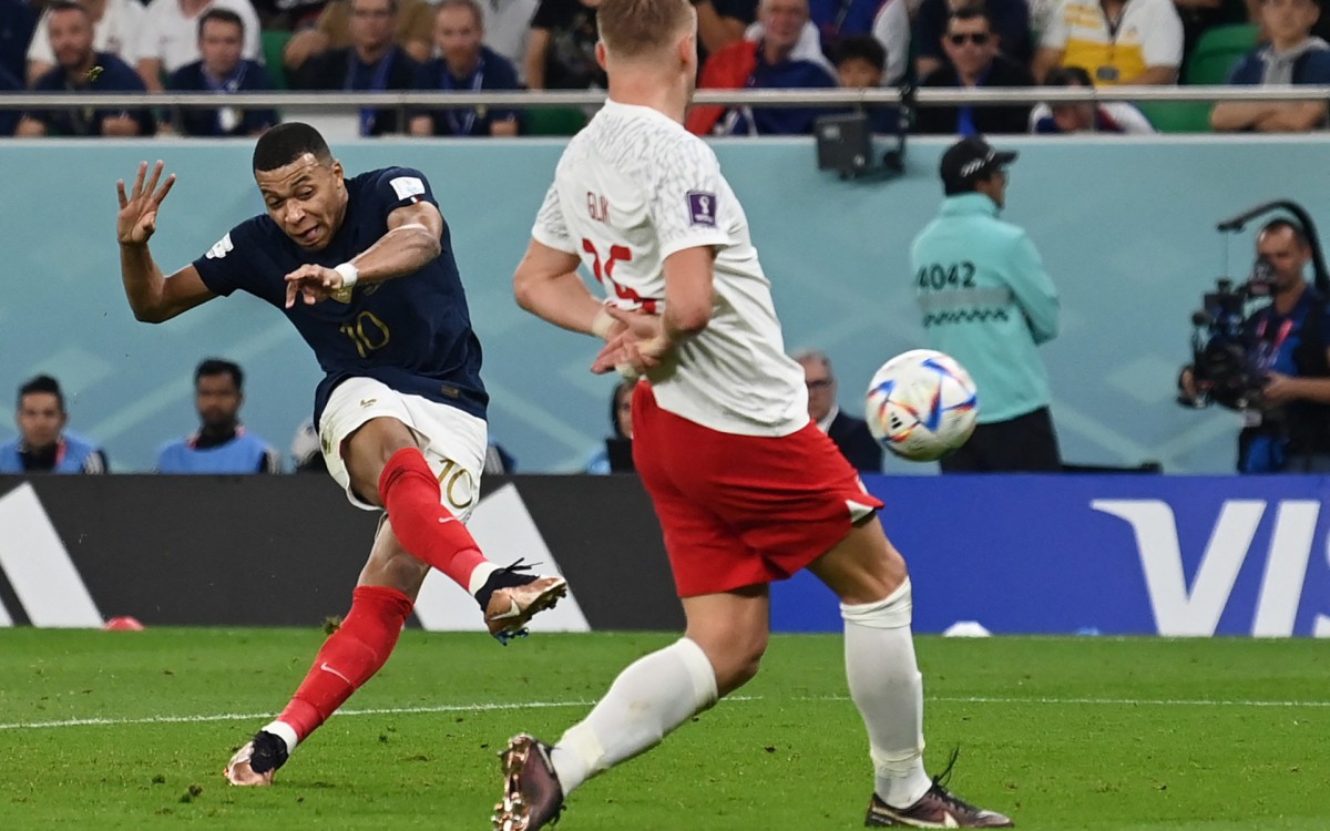 França e Polônia se enfrentaram pelas oitavas de final da Copa do Mundo - AFP