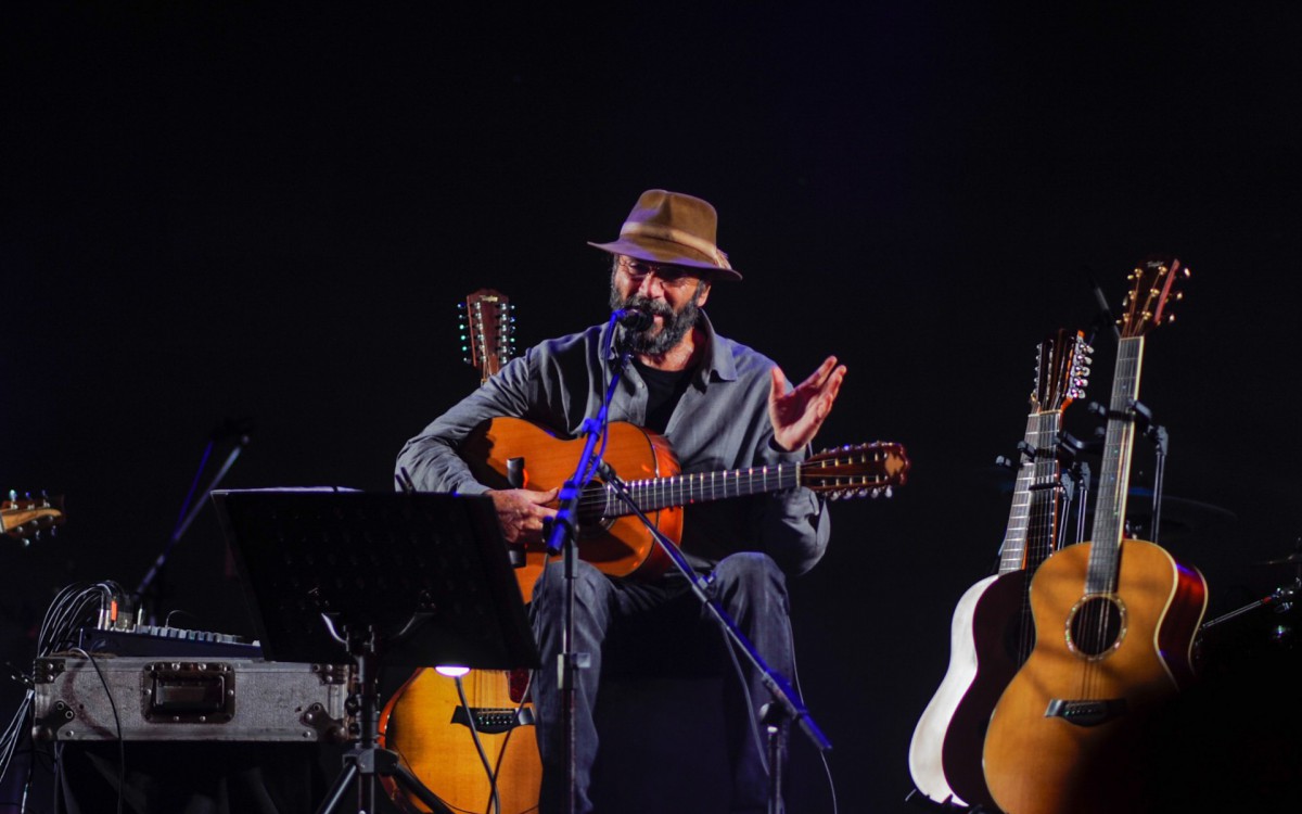 Almir Sater participa de show de Zez&eacute; di Camargo e Luciano 