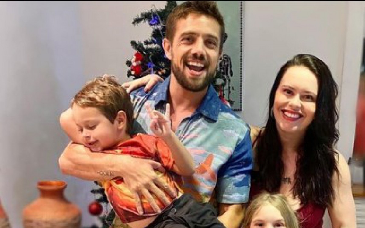 Mari Bridi, Rafael Cardoso e seus dois filhos