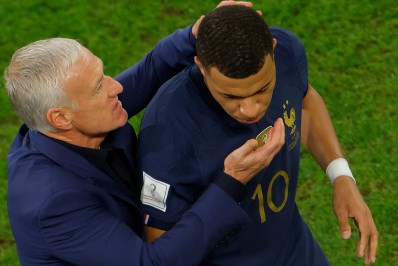 Deschamps exalta Mbappé após classificação da França: 'É uma maravilha'