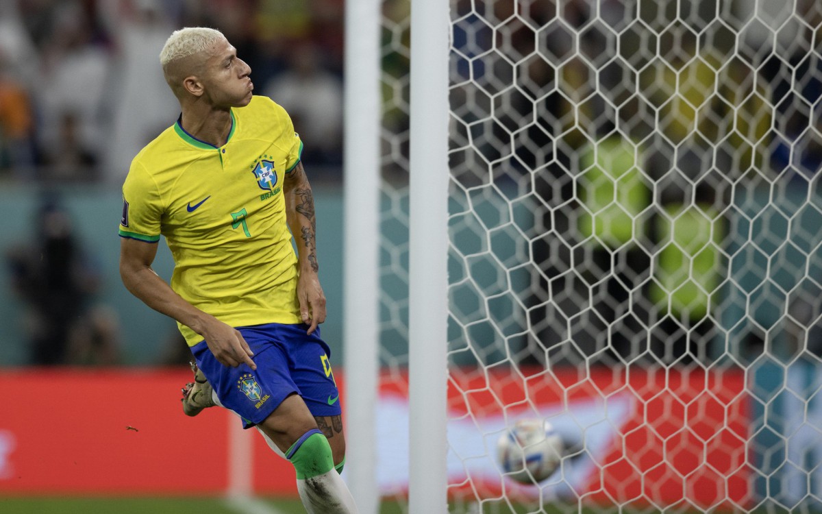 Seleção brasileira enfrentou a Coreia do Sul pelas oitavas de final da Copa do Mundo