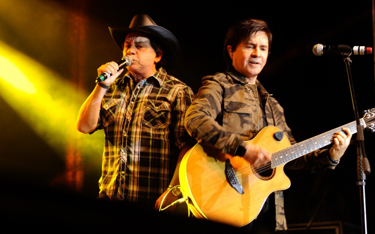 Chitãozinho e Xororó anunciam morte da irmã - Eduardo Martins/Agnews