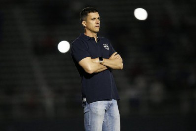 Futuro treinador do Vasco, Barbieri se reúne com Abel Braga e Paulo Bracks