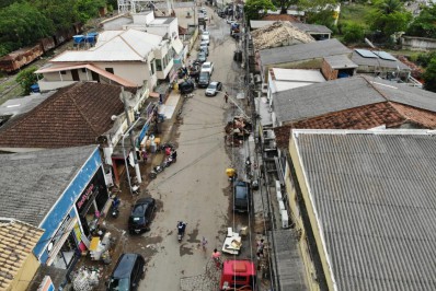 Temporal gera prejuízos de quase R$ 12 milhões ao comércio e governo cuida de reconstrução da cidade